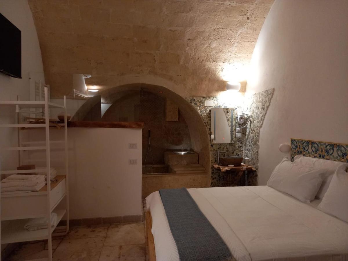 Bed and Breakfast Dioniso Bed & Wellness Таранто Екстер'єр фото