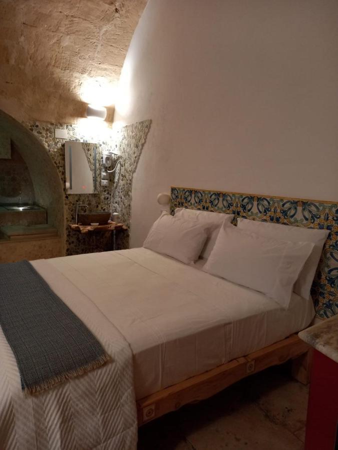 Bed and Breakfast Dioniso Bed & Wellness Таранто Екстер'єр фото